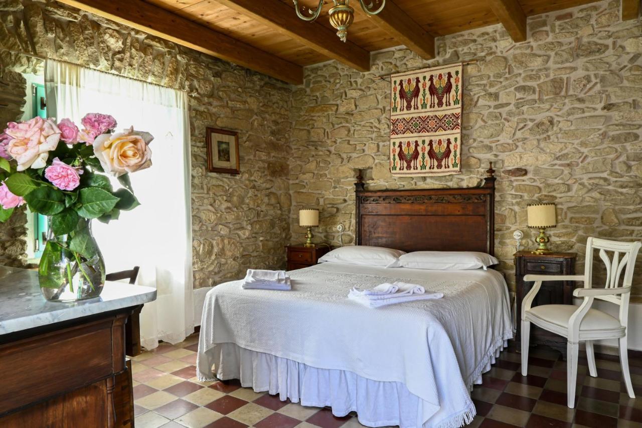 Cortis Antigas Bed & Breakfast Gesturi Exterior photo